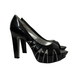 Jessica Simpson JP- Bailey patent leather heels with stylish cutouts size 8B